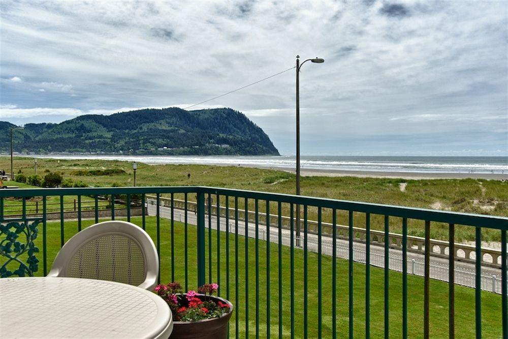 Inn At The Prom Oceanfront Seaside Exterior photo