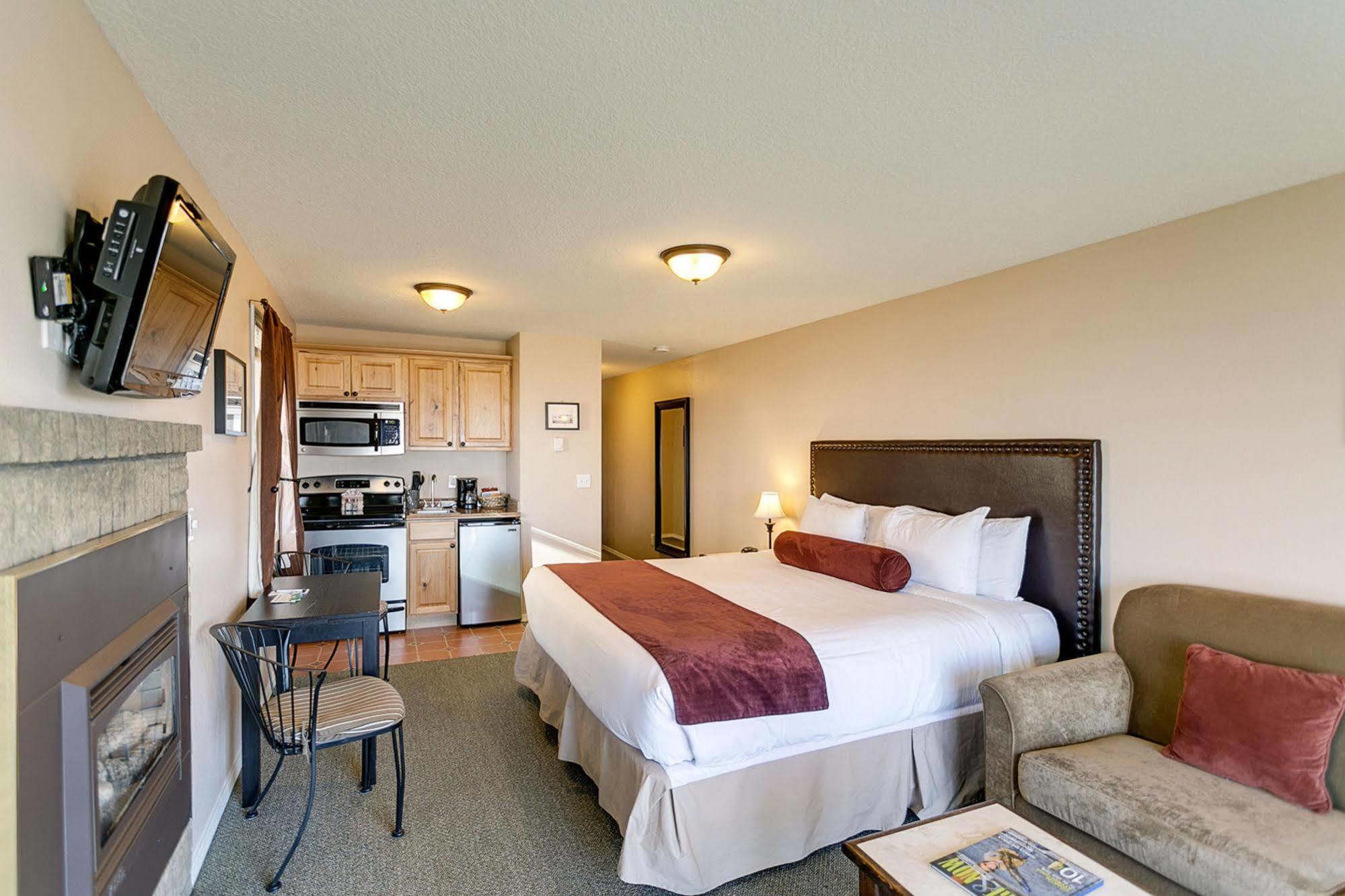 Inn At The Prom Oceanfront Seaside Exterior photo